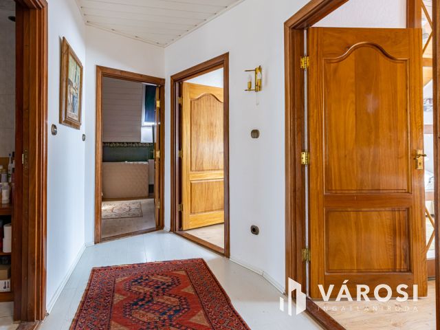 Szép nagy ház, rendezett nagy telek, Rákosszentmihályon