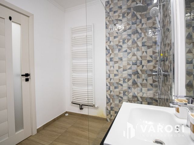 Két apartman, azonnali bevétel Gyulán