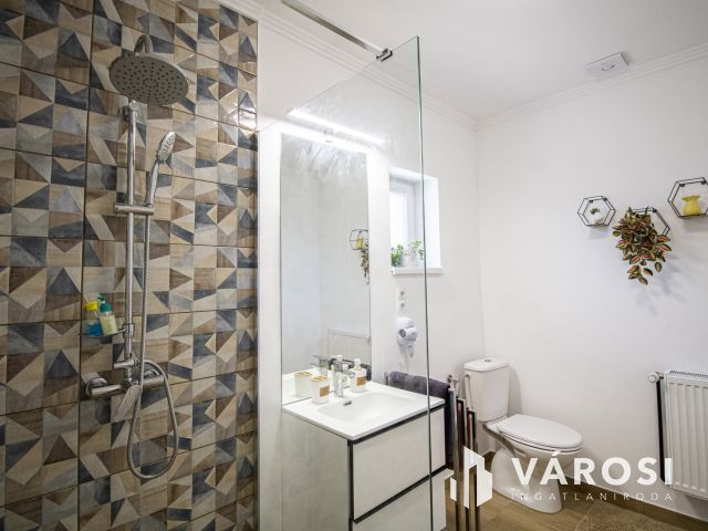 Két apartman, azonnali bevétel Gyulán