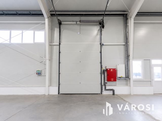 473 m2-es, modern, igényes raktár kiadó