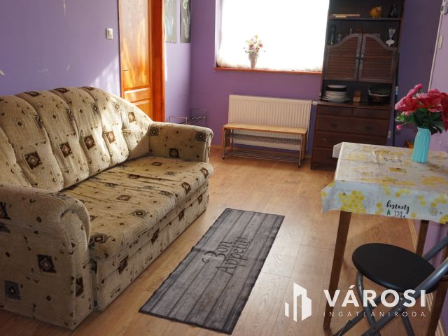 Kertes ház a Csúcson