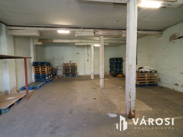 Kiadó 75 m²-es raktárhelyiség Békéscsabán, Jaminában
